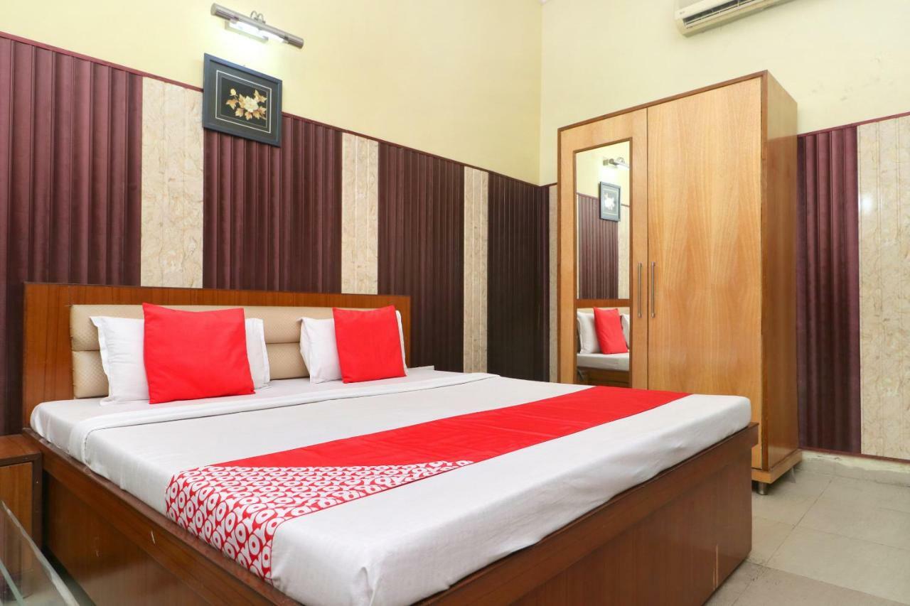 Oyo 40699 Grand Sokhi Hotel Tarn Taran Luaran gambar